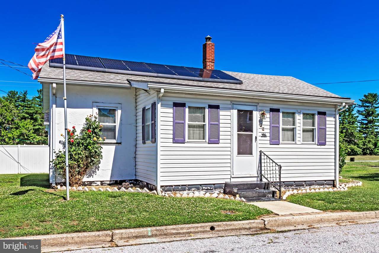 52 Van Buren Street - Photo 1