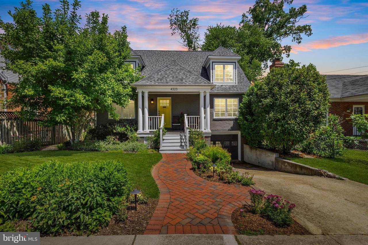 4323 18TH Street - Photo 1
