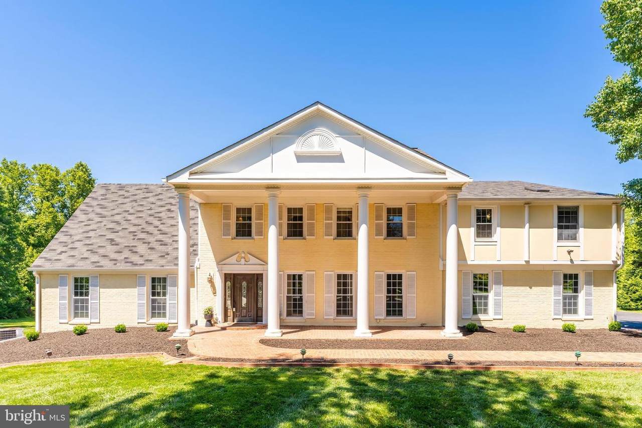 10520 Hunting Crest Lane - Photo 1