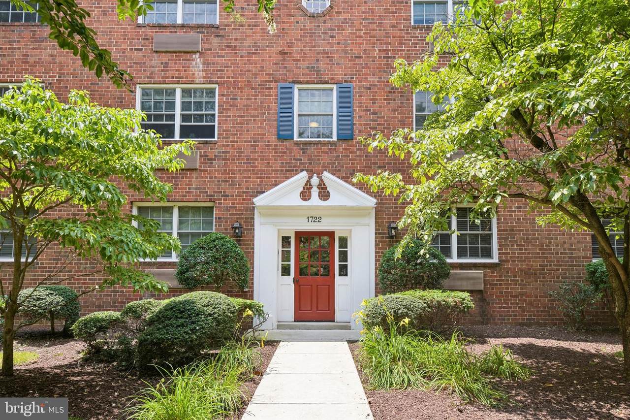 1722 Abingdon Drive - Photo 1