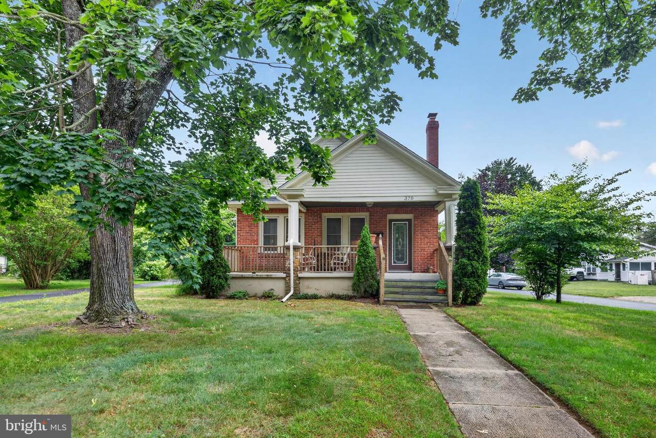 370 Clayton Avenue - Photo 1
