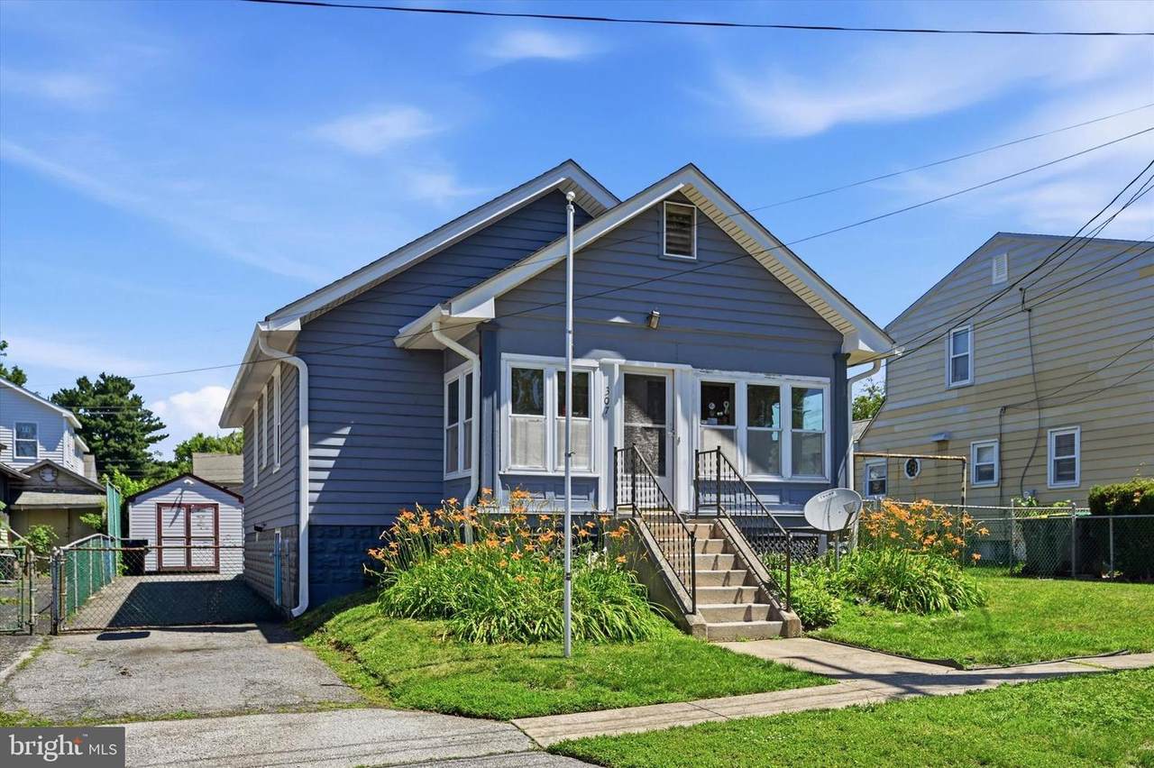 307 Lorewood Avenue - Photo 1