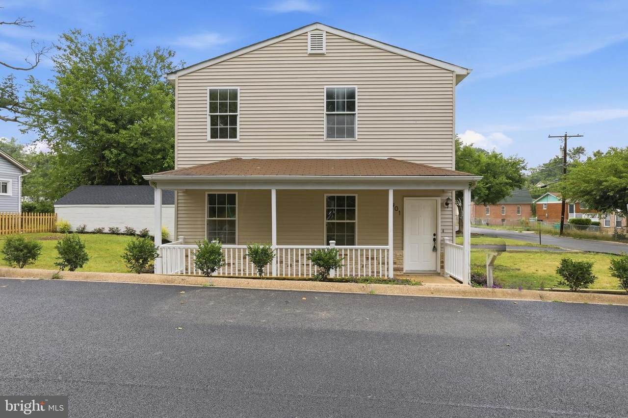 901 Nova Avenue - Photo 1