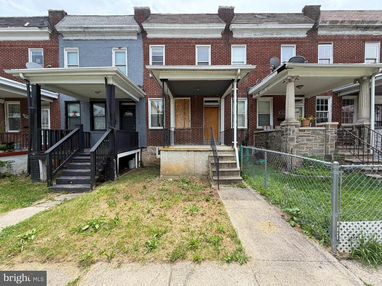3833 Beehler Avenue - Photo 1