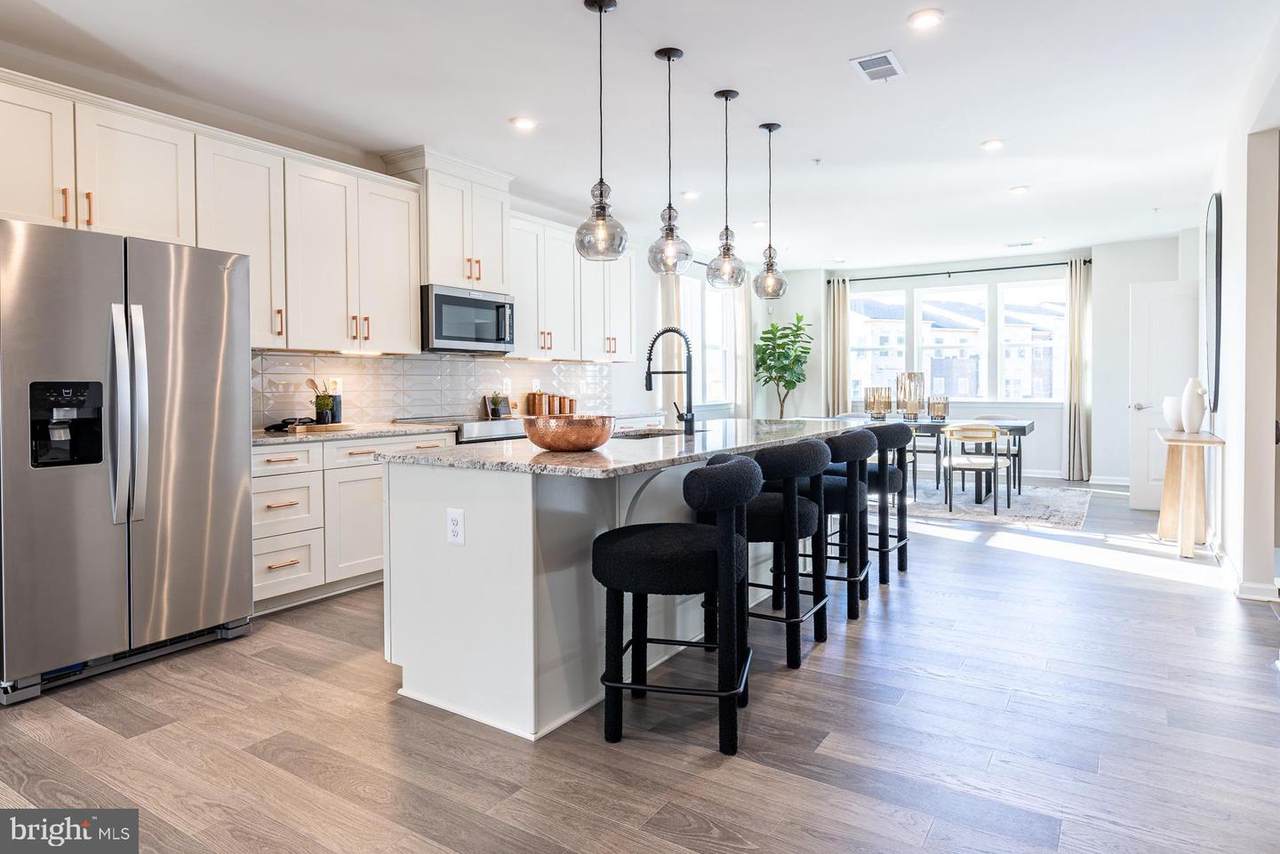 591 Frederick Avenue - Photo 1