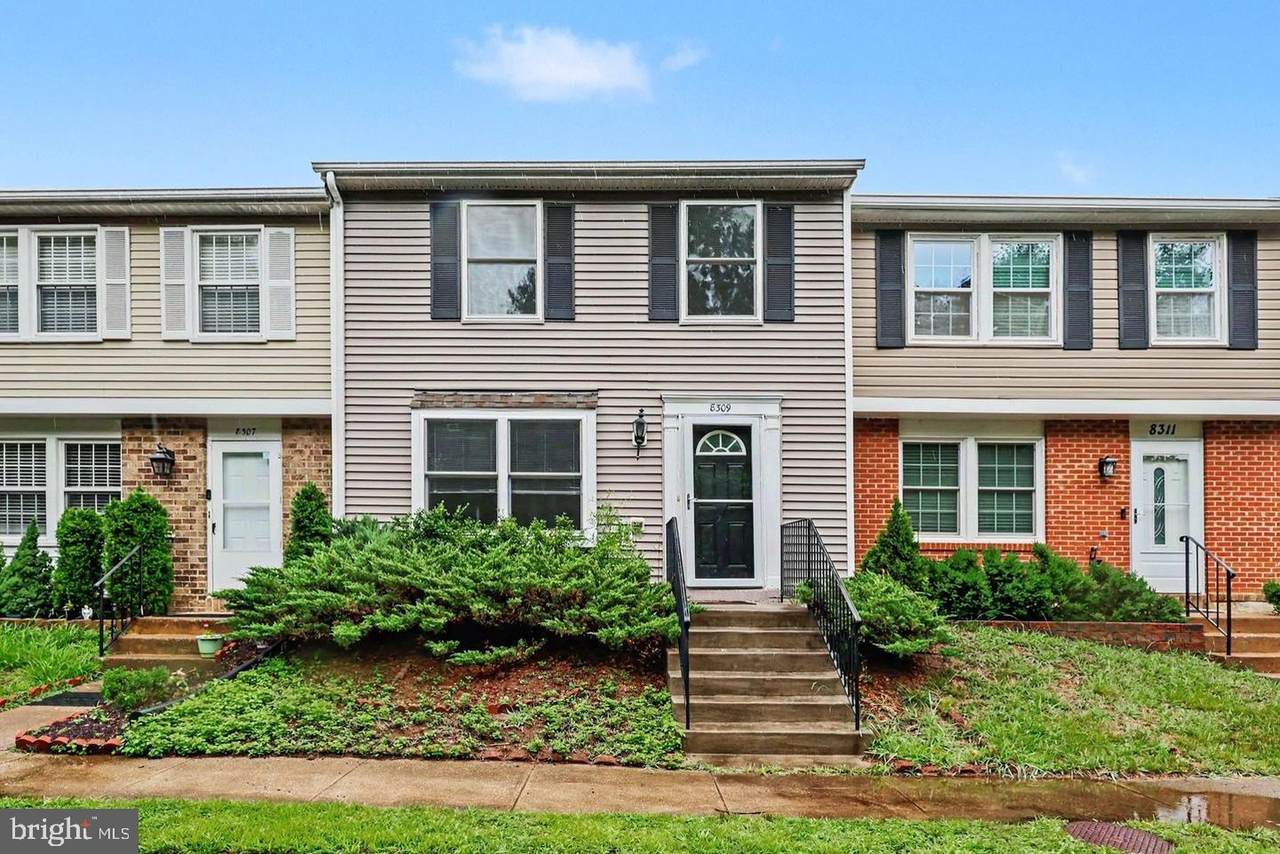 8309 Pondside Terrace - Photo 1