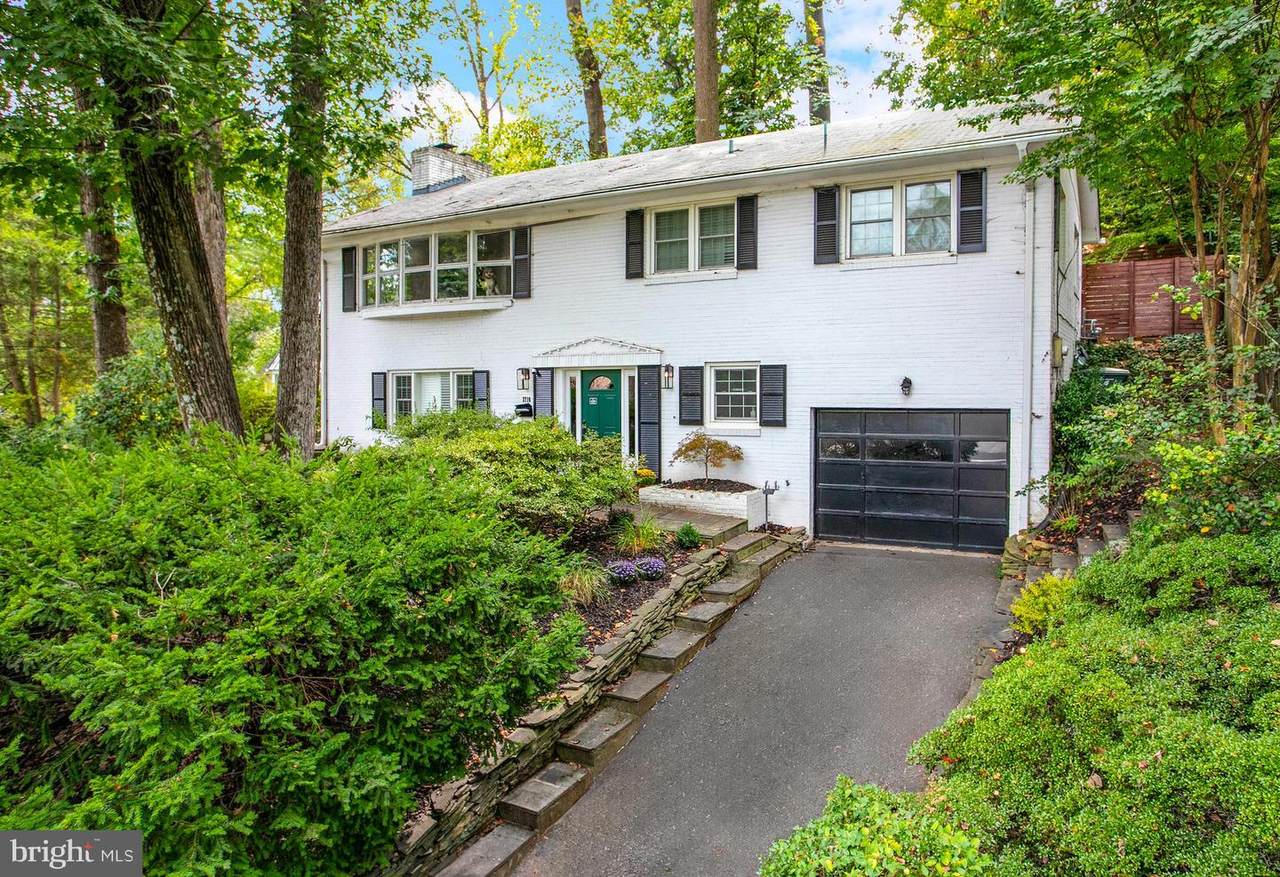 3710 Lorcom Lane - Photo 1