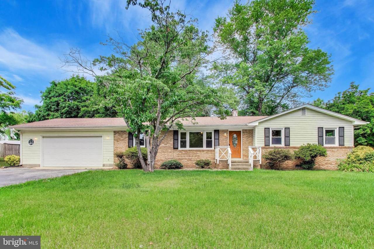 45328 Elmbrook Drive - Photo 1