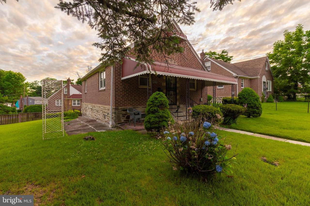 1136 Duncan Avenue - Photo 1