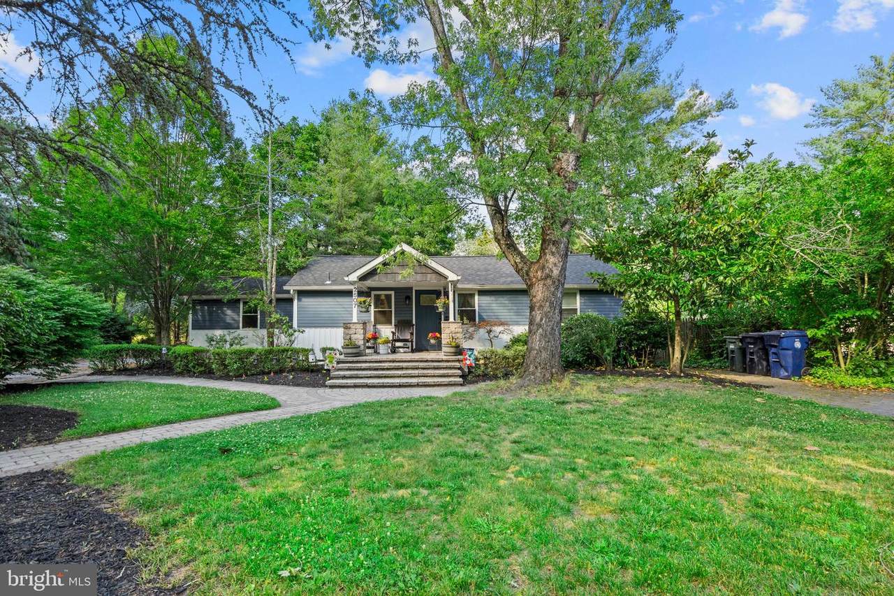 2507 Broadlane Road - Photo 1