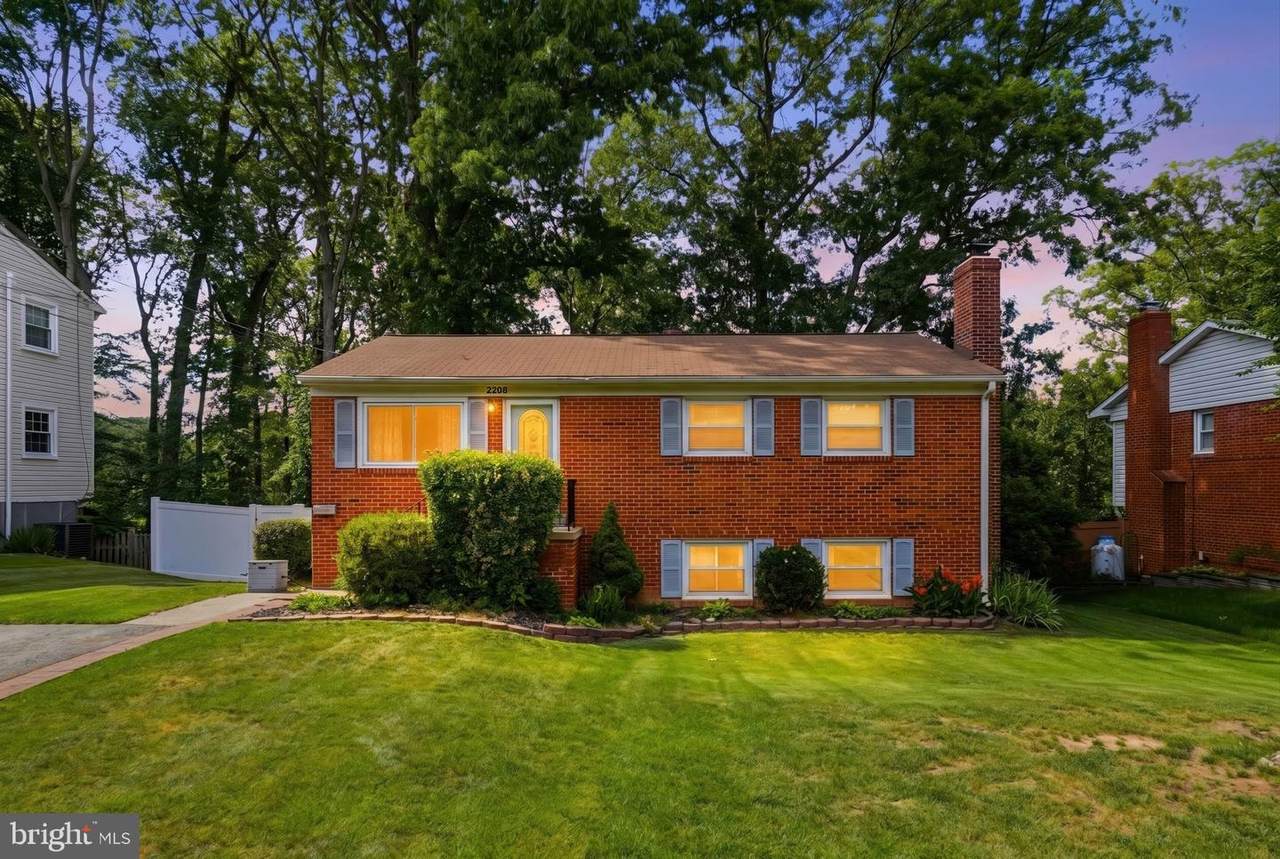 2208 Emporia Street - Photo 1
