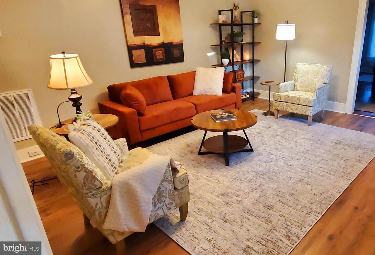 404 Main Street - Photo 1
