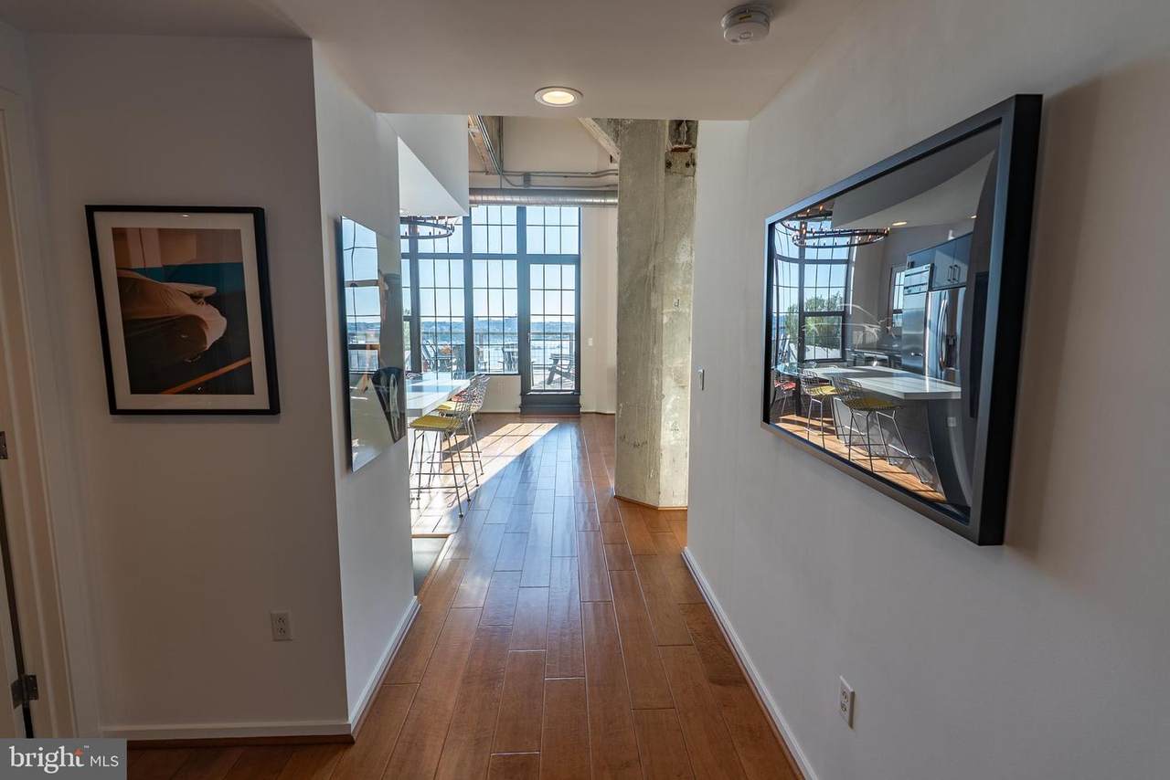 https://bt-photos.global.ssl.fastly.net/brightmls/1280_boomver_1_805086969652-2.jpg