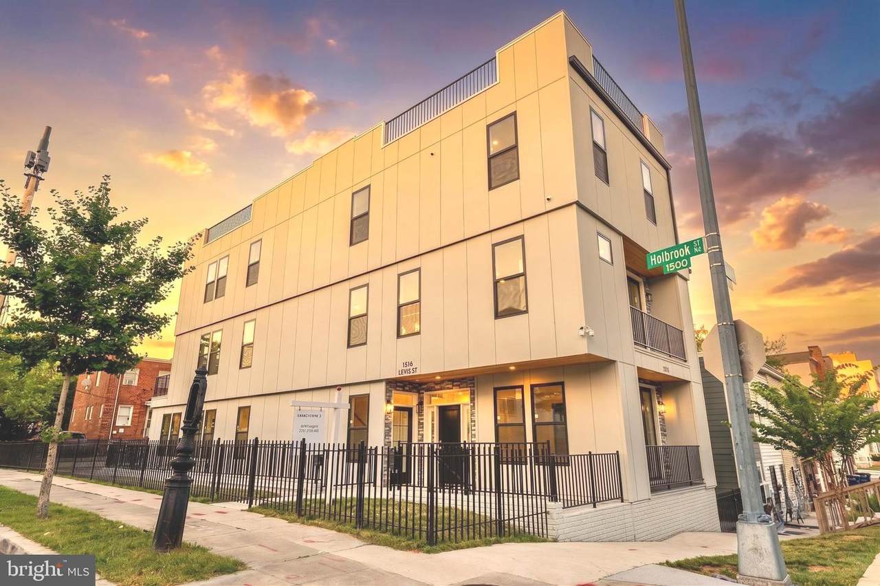 1516 Levis Street - Photo 1