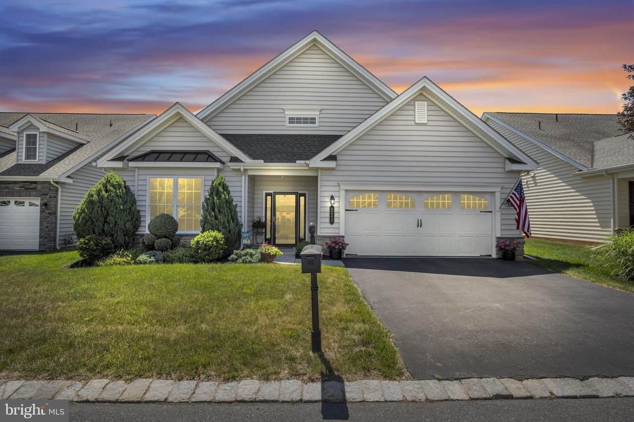 221 Loyal Drive - Photo 1