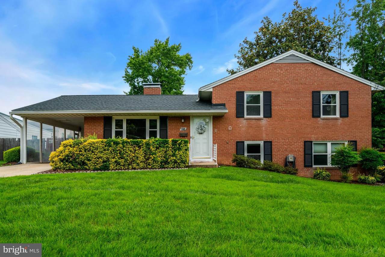 6014 Hibbling Avenue - Photo 1