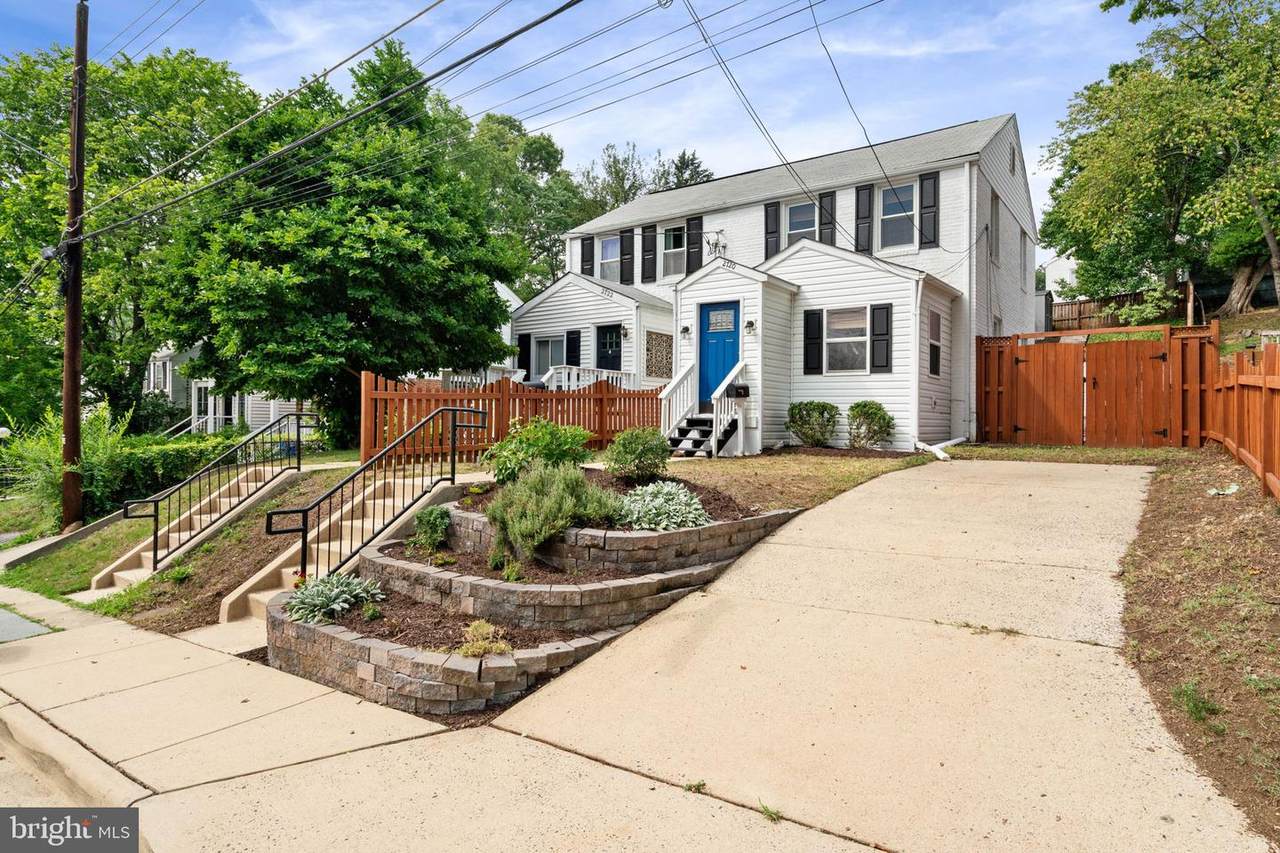 2720 Jefferson Drive - Photo 1