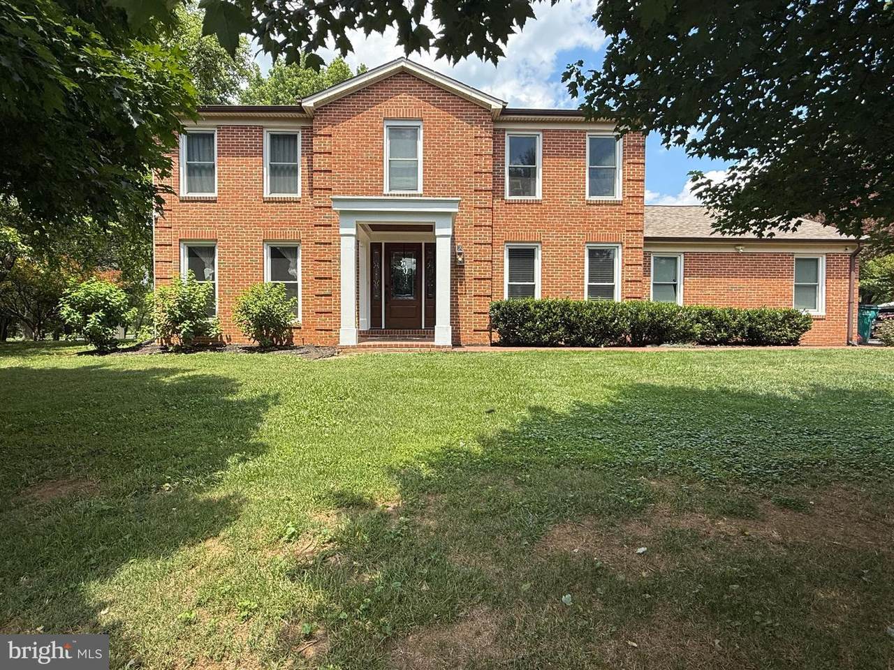 2 Granby Court - Photo 1