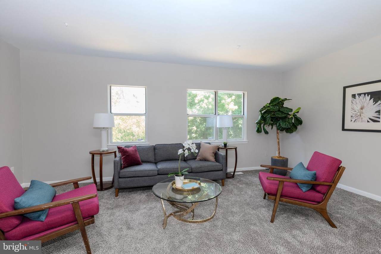 1319 Upcot Court - Photo 1