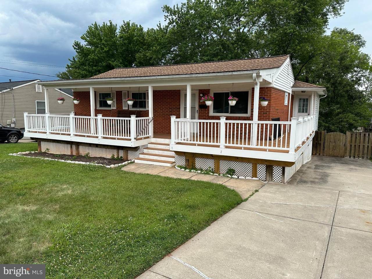 7512 Albemarle Drive - Photo 1