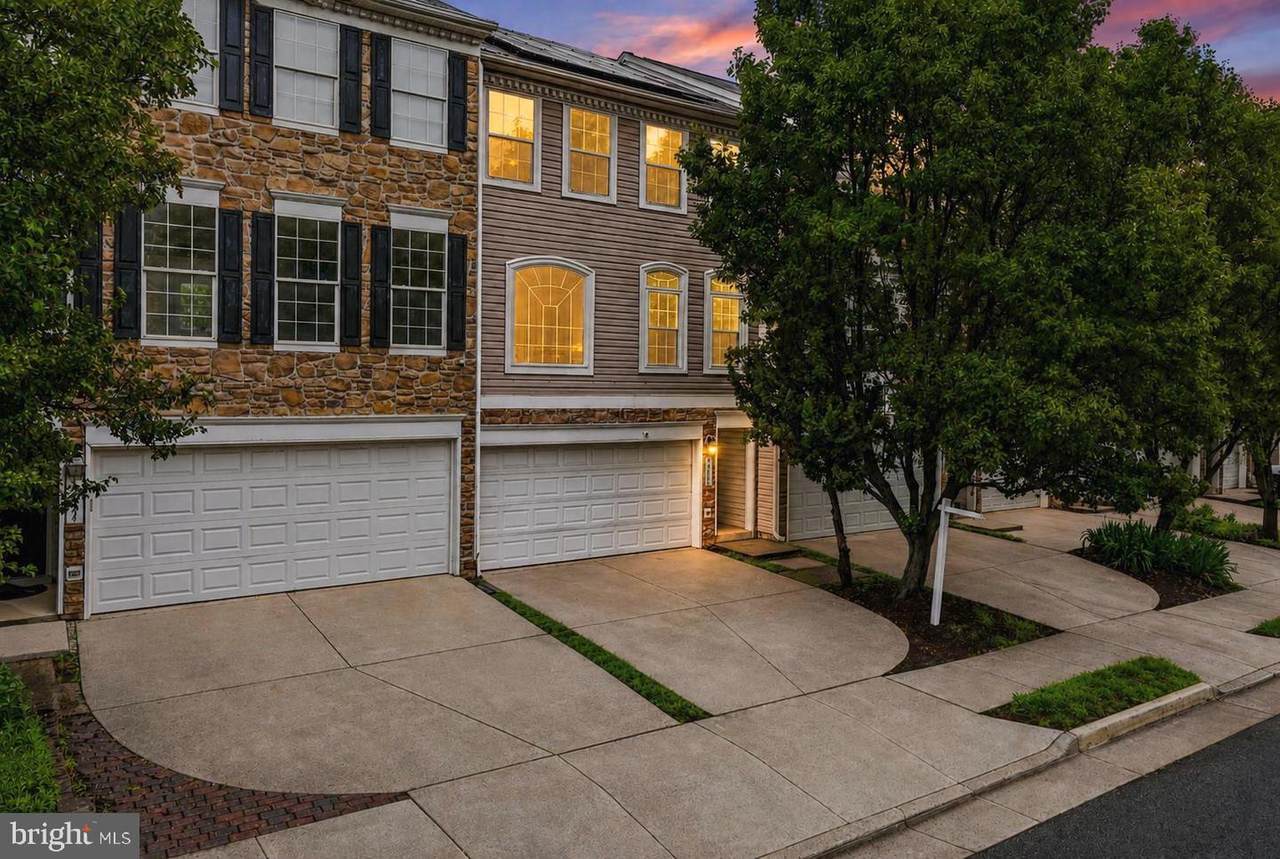 43686 Phelps Terrace - Photo 1