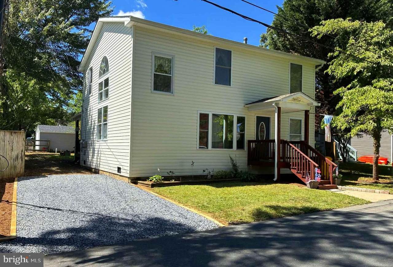 386 Laurel Trail - Photo 1
