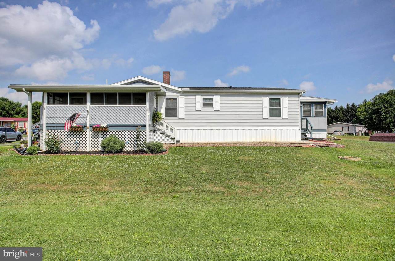 30 Spring Drive - Photo 1