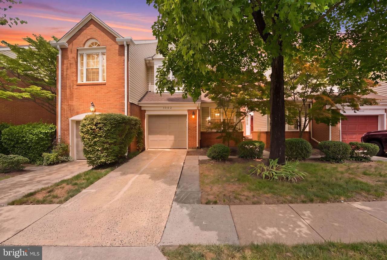 1902 Duffield Lane - Photo 1