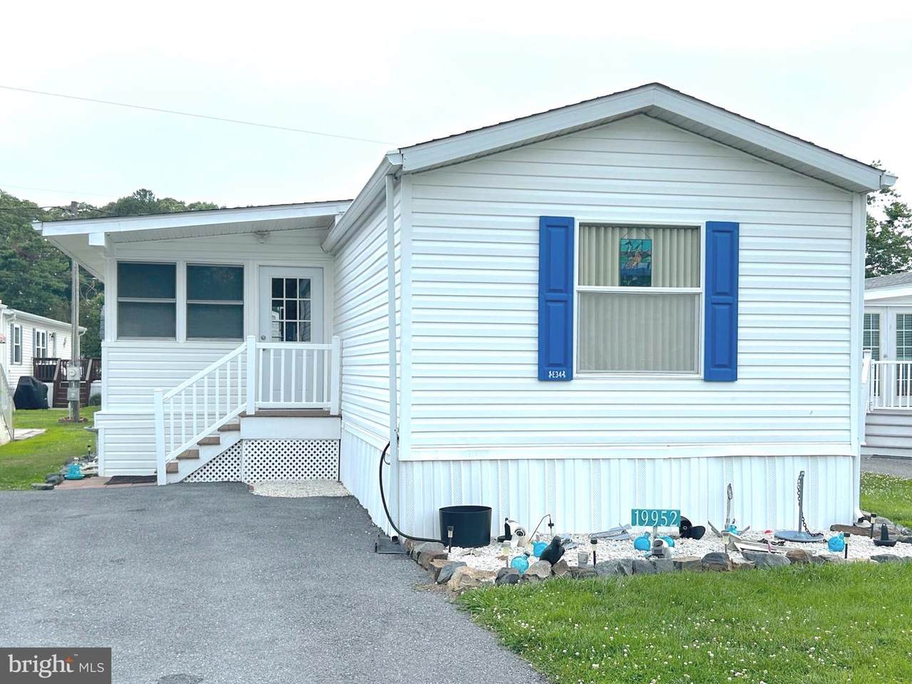 19952 Atlantic Ave - Photo 1