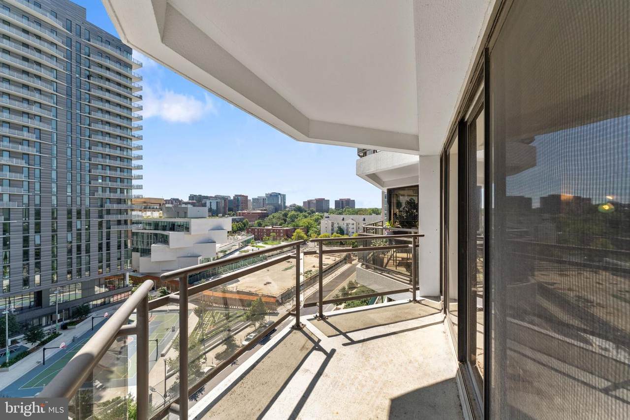 1530 Key Boulevard - Photo 1