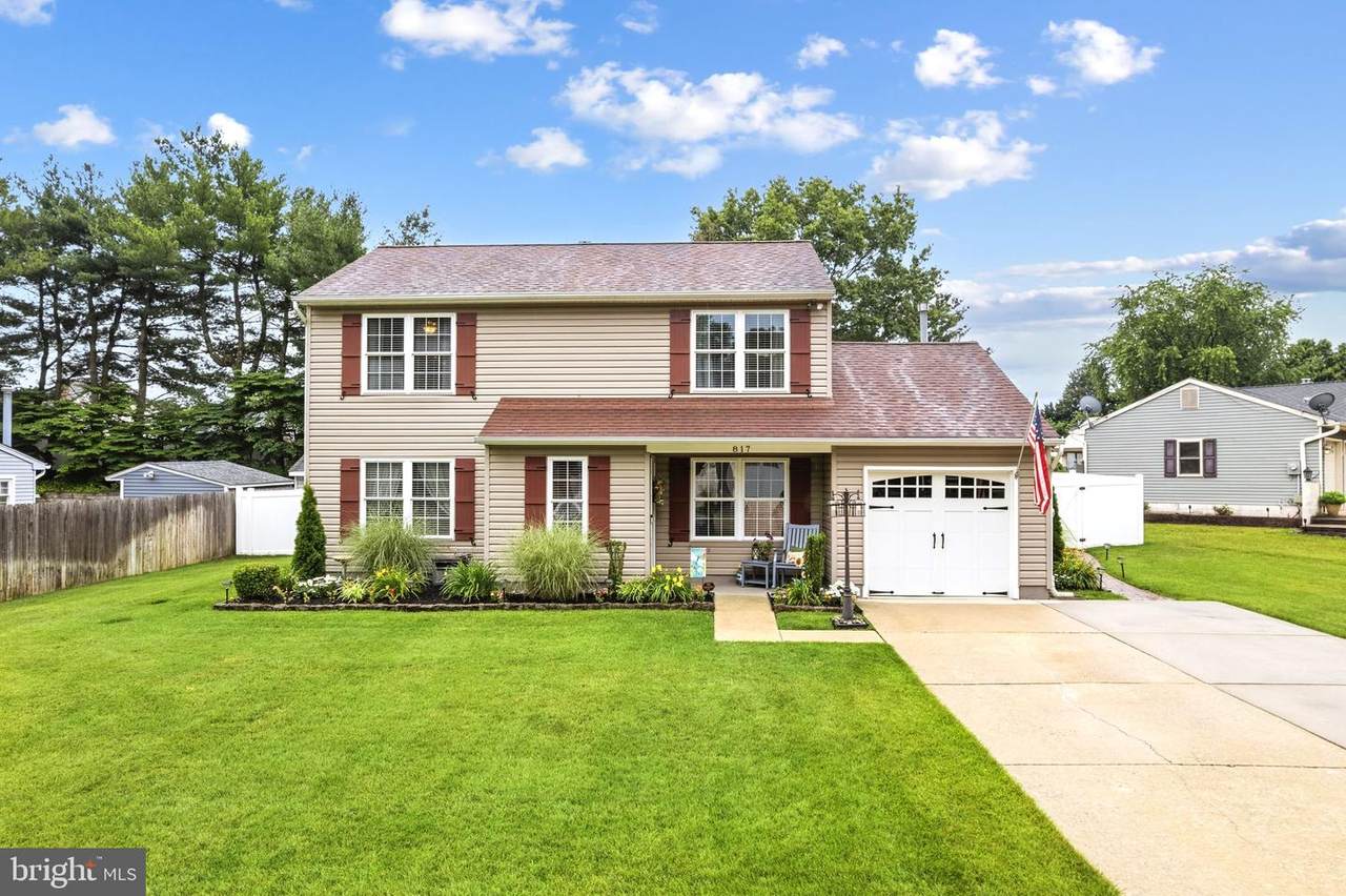 817 Richmond Drive - Photo 1