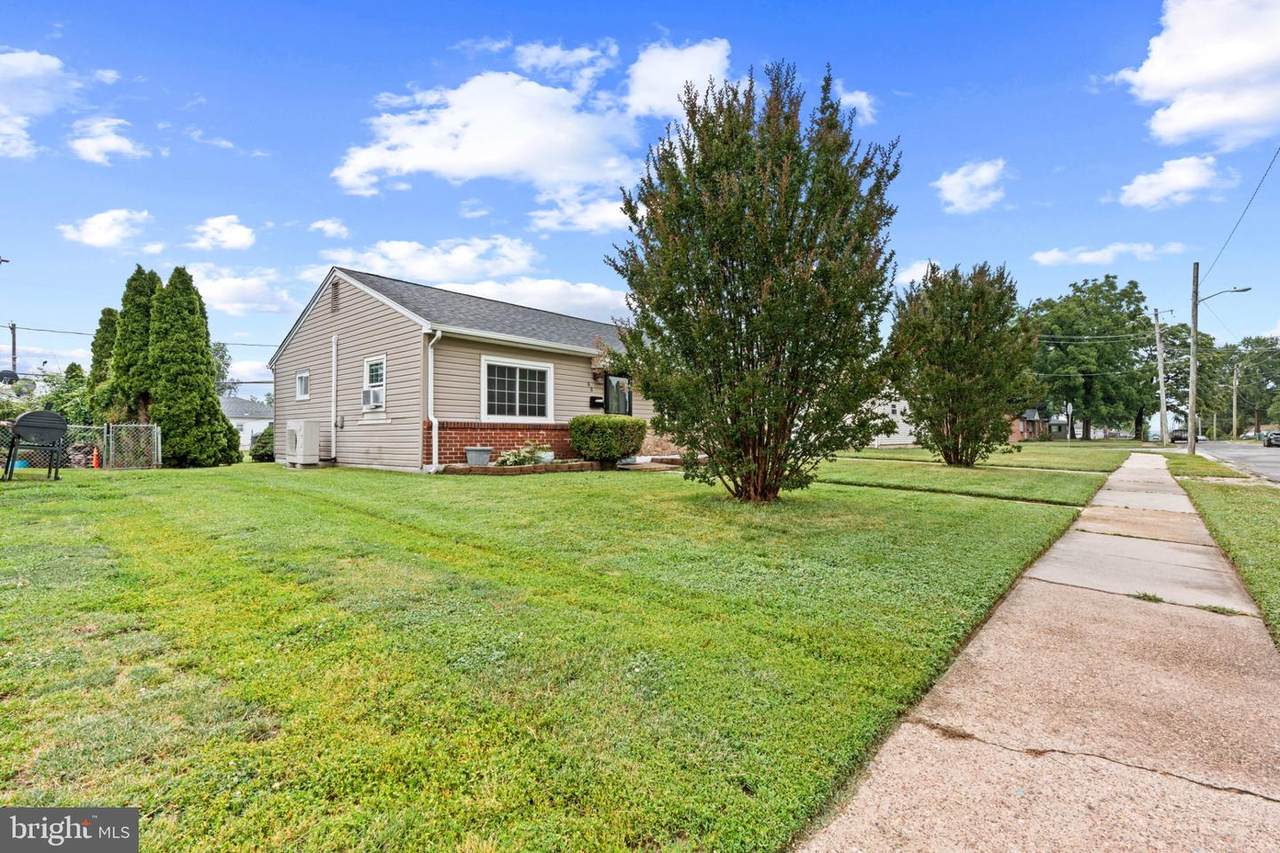 66 Chesterfield Drive - Photo 1