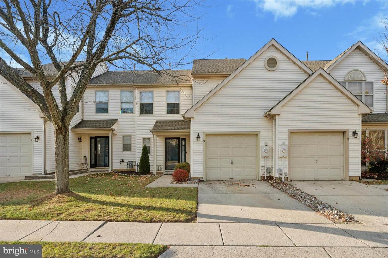 9 Meadow Lane - Photo 1