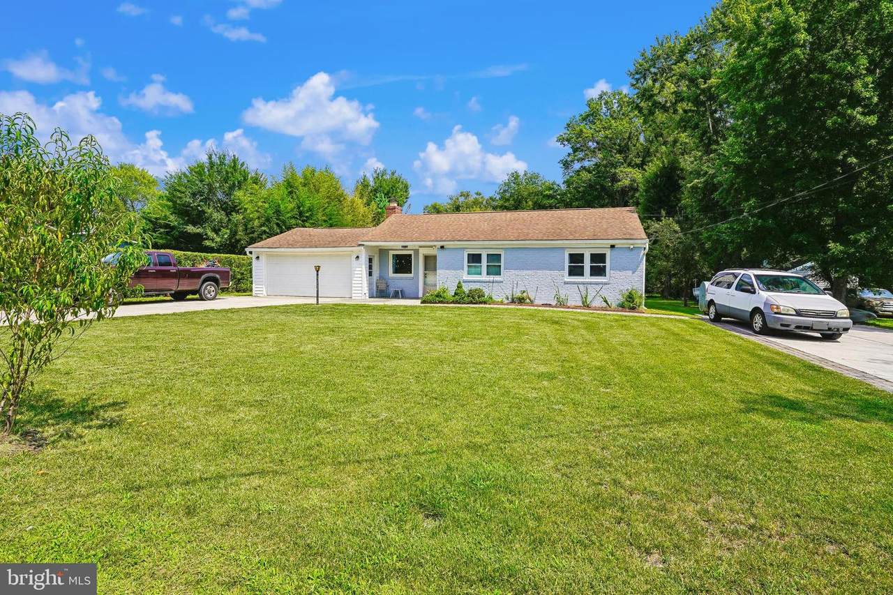 7907 Maplewood Drive - Photo 1