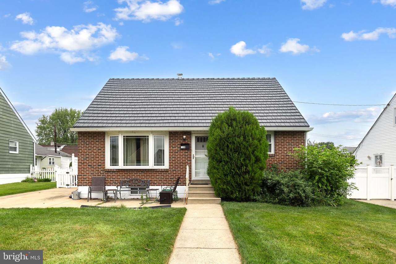 513 Burgess Street - Photo 1