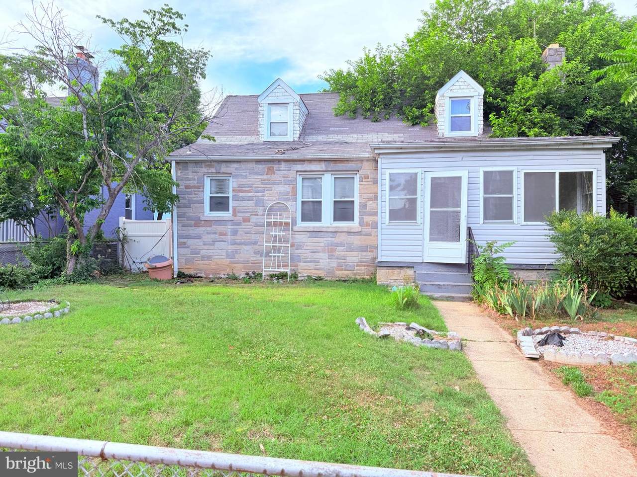 4606 Burlington Road - Photo 1