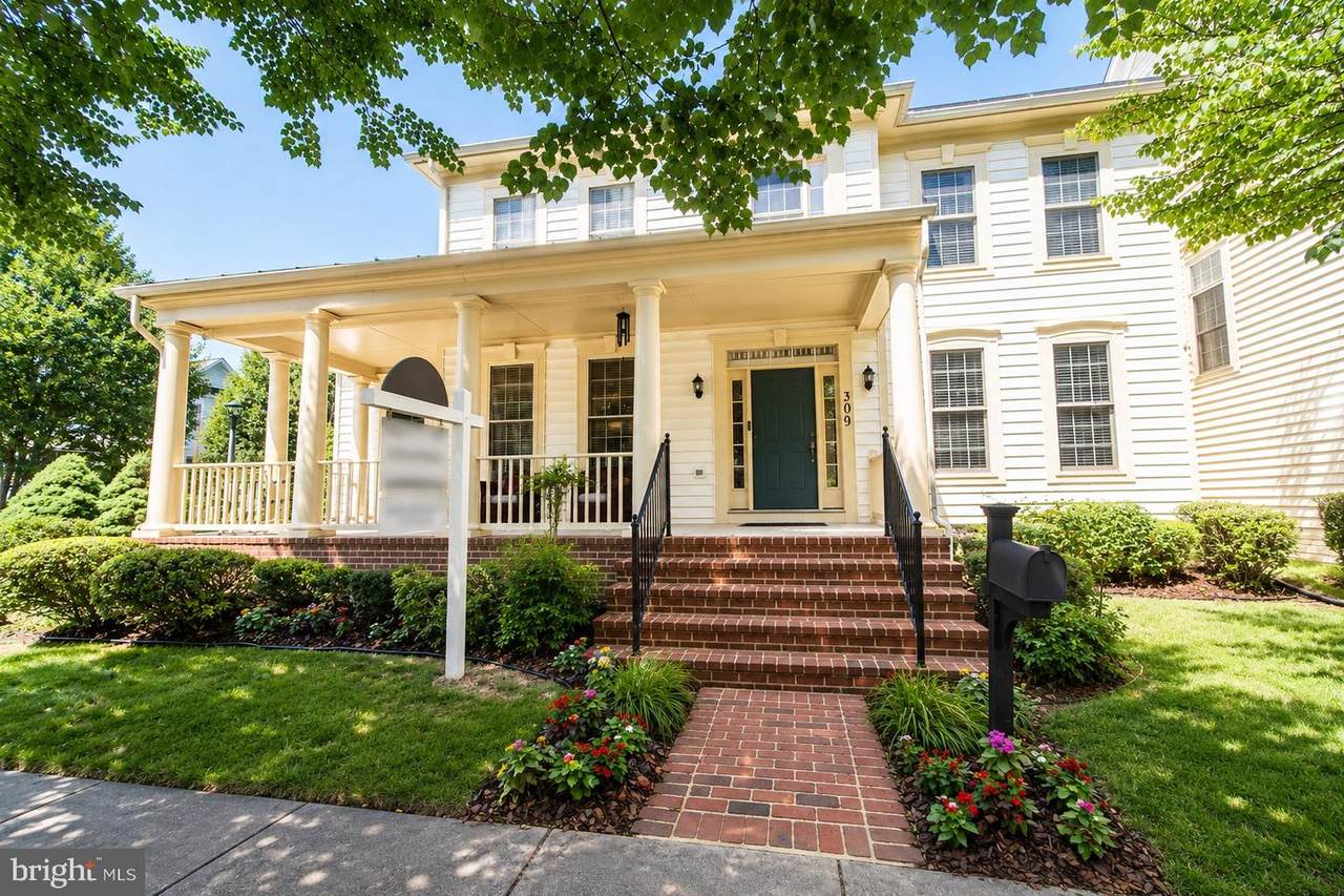 309 Treemont Way - Photo 1