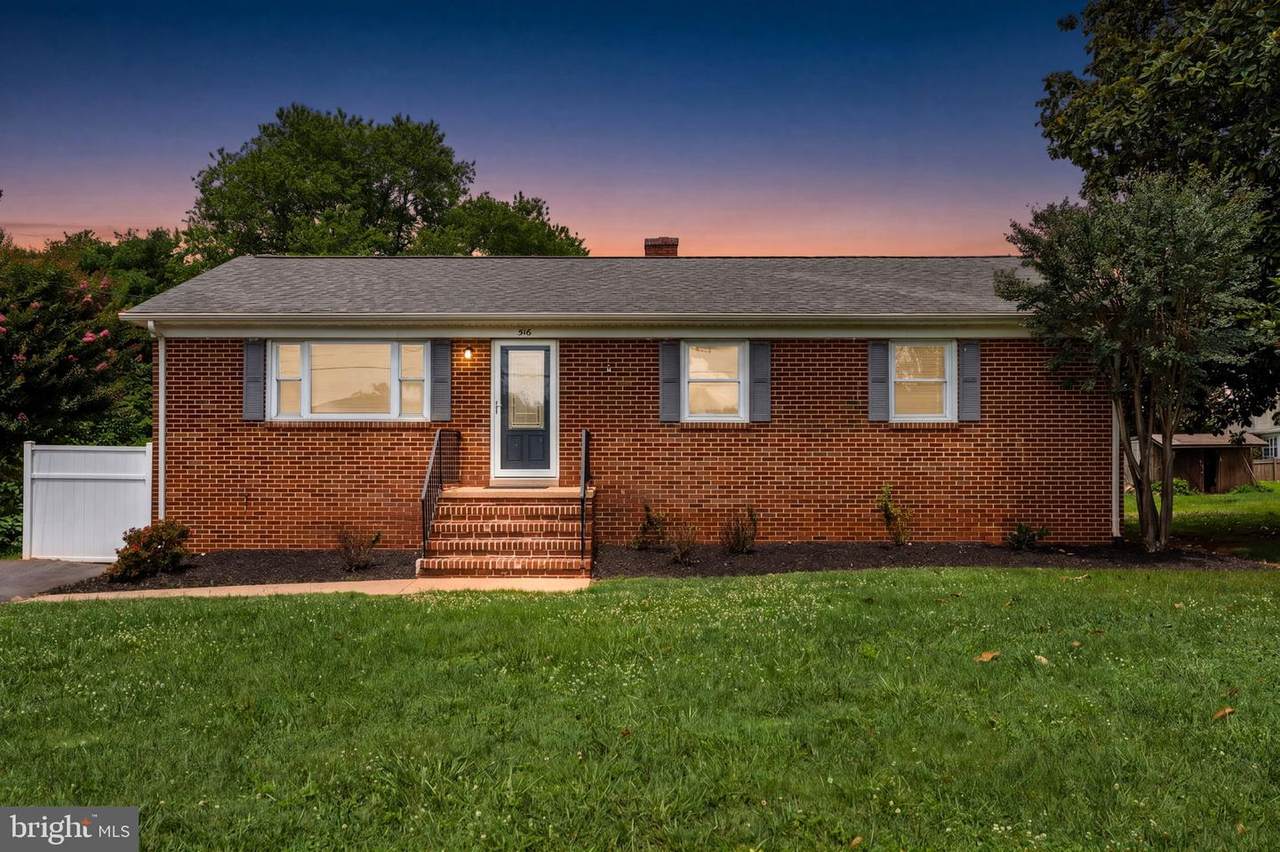 516 Azalea Street - Photo 1