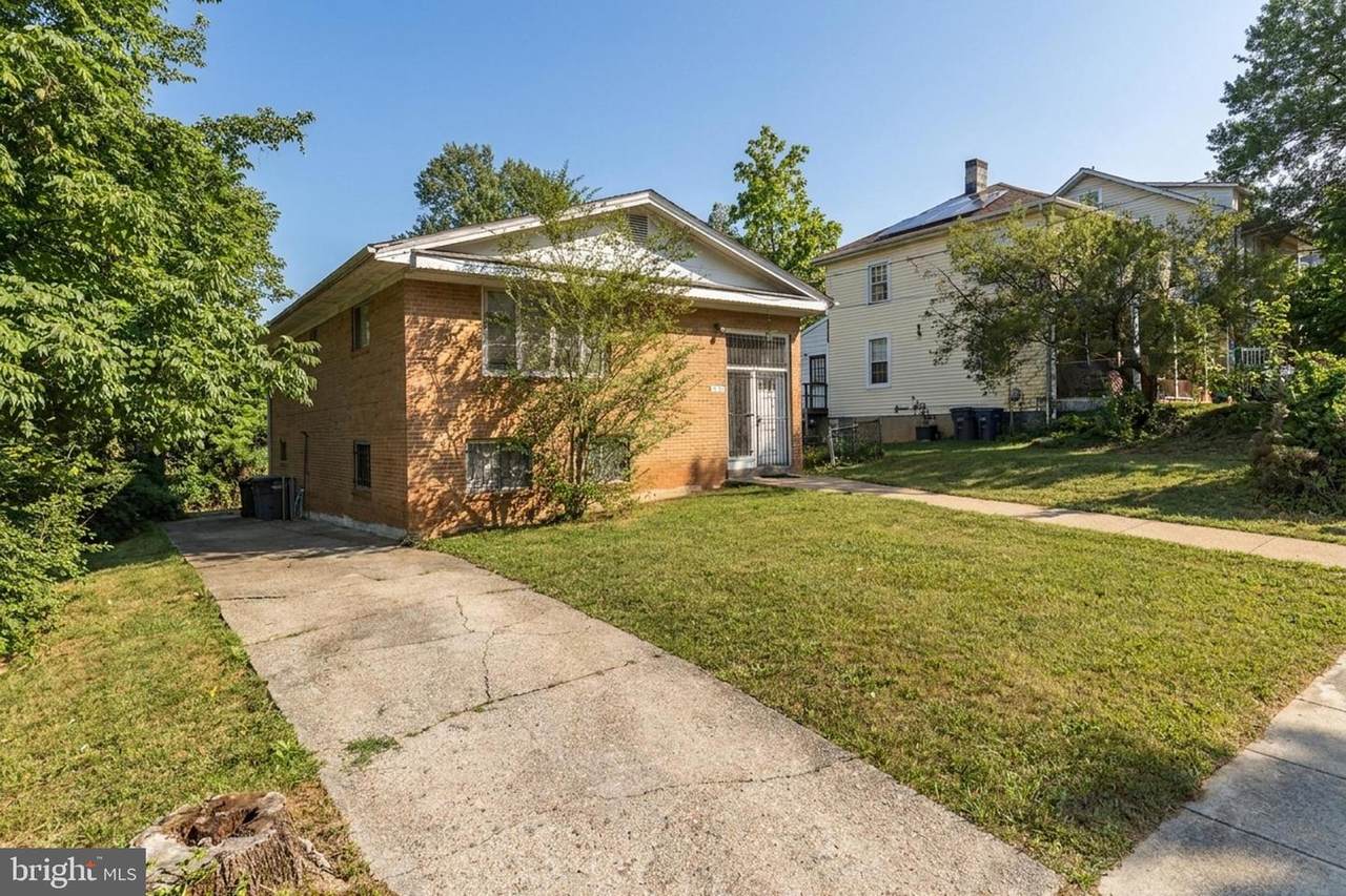 2213 Evarts Street - Photo 1