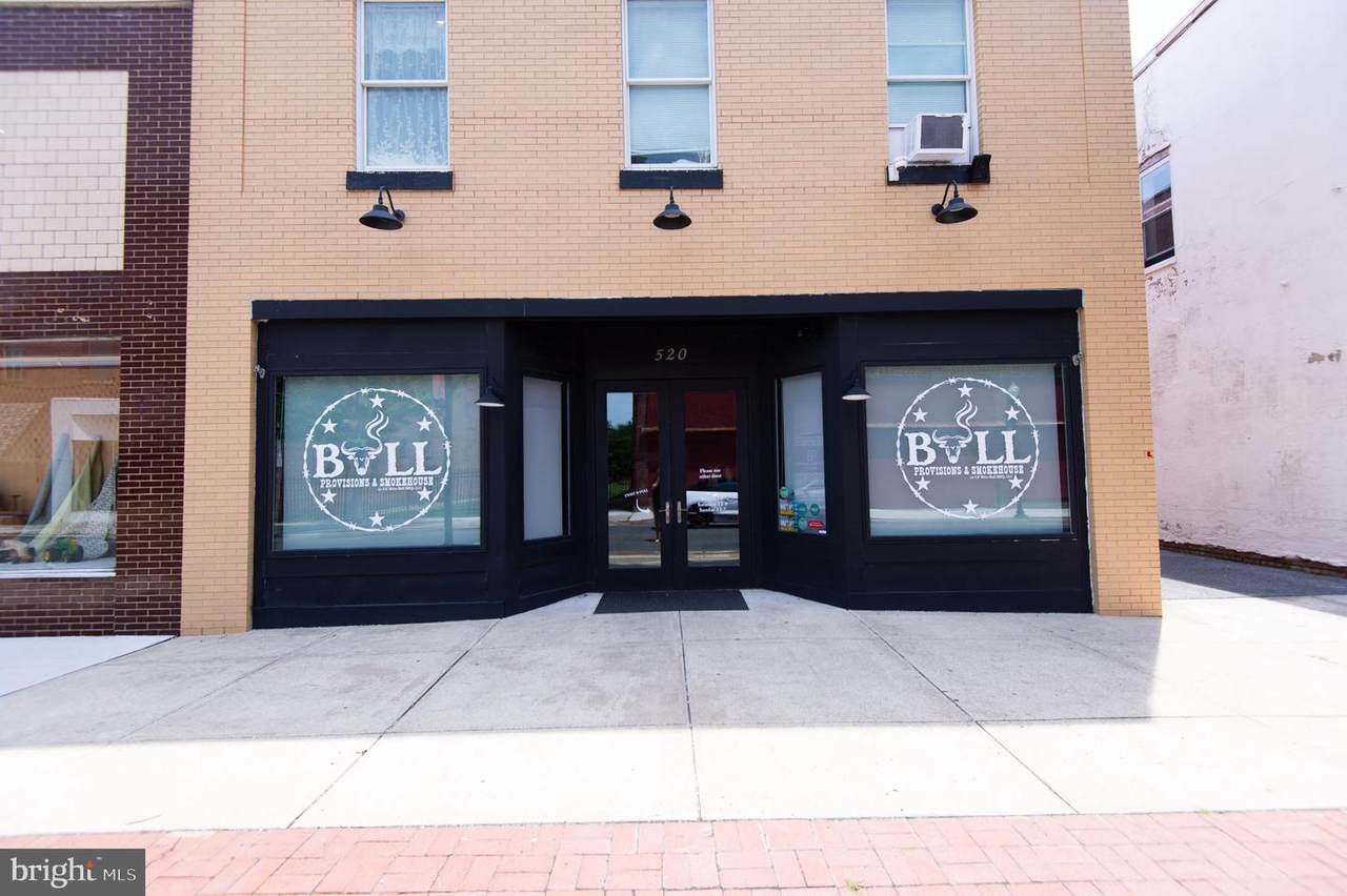 520 Race Street - Photo 1