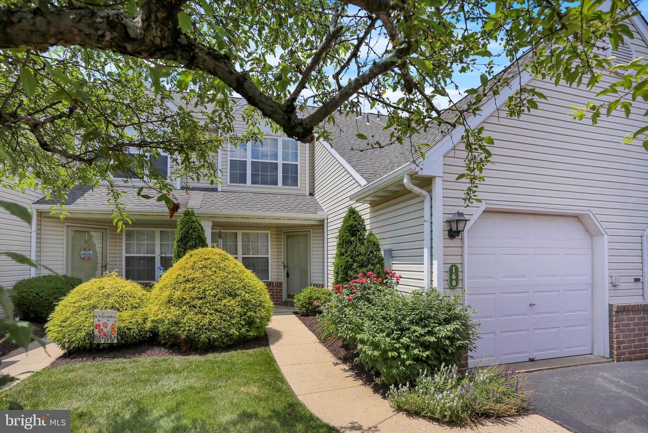 160 Hickory Lane - Photo 1