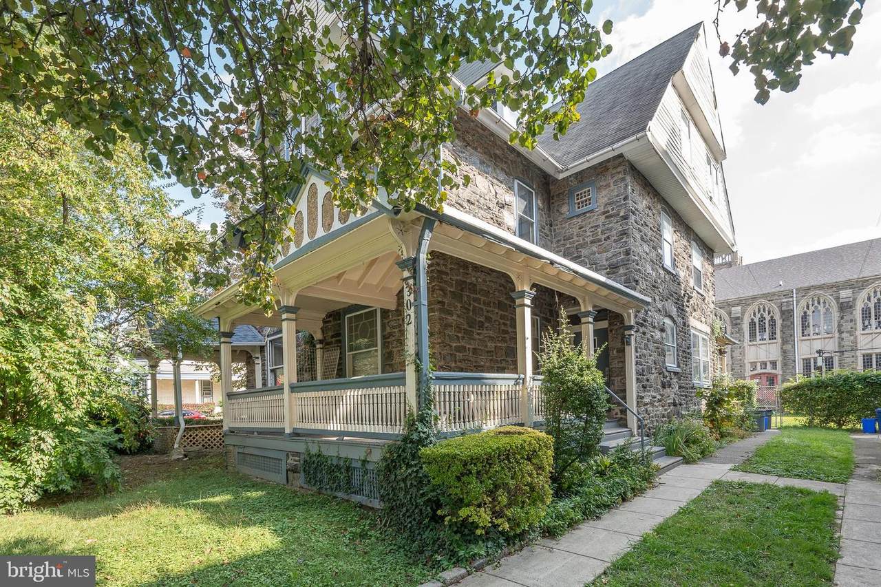 302 School House Lane - Photo 1