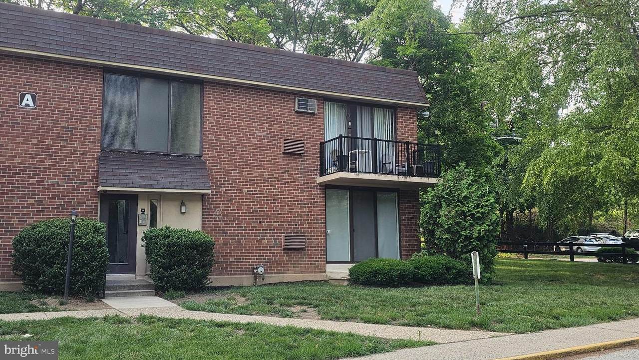 100 Glenolden Avenue - Photo 1