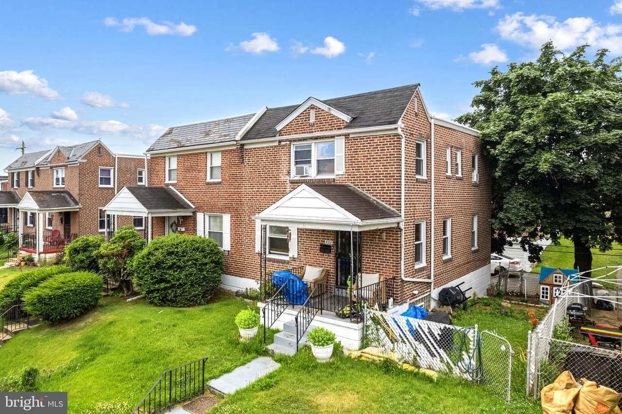 828 Laurel Road - Photo 1