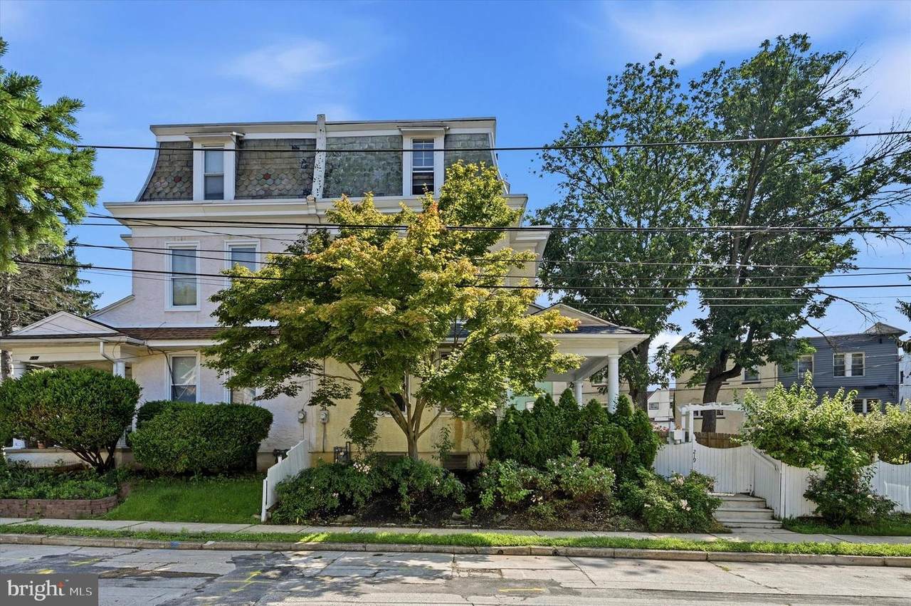 219 Crawford Avenue - Photo 1