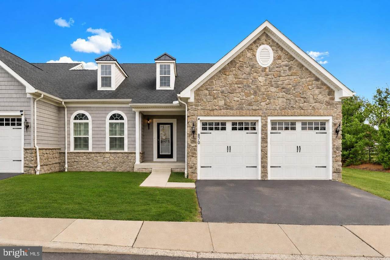 870 Reynards Run - Photo 1