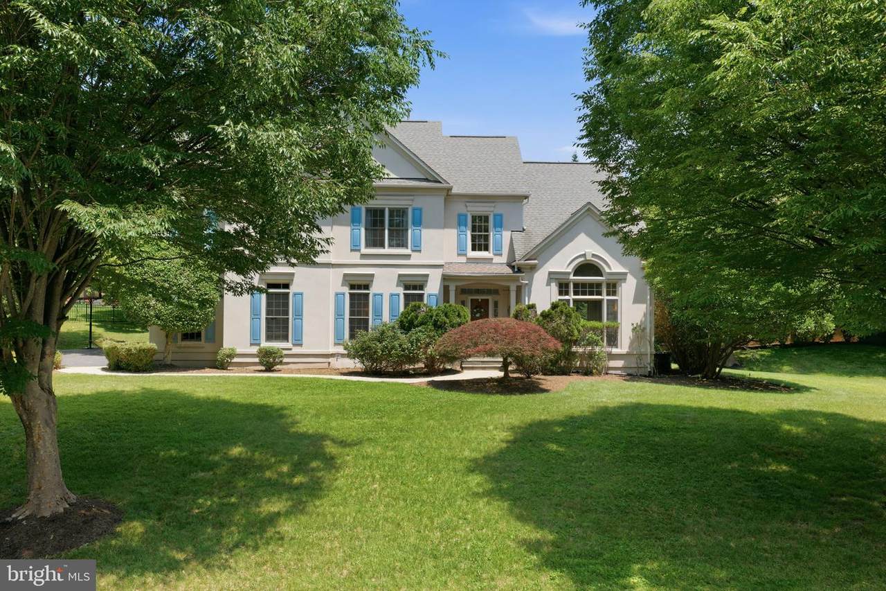 1407 Woodhurst Boulevard - Photo 1
