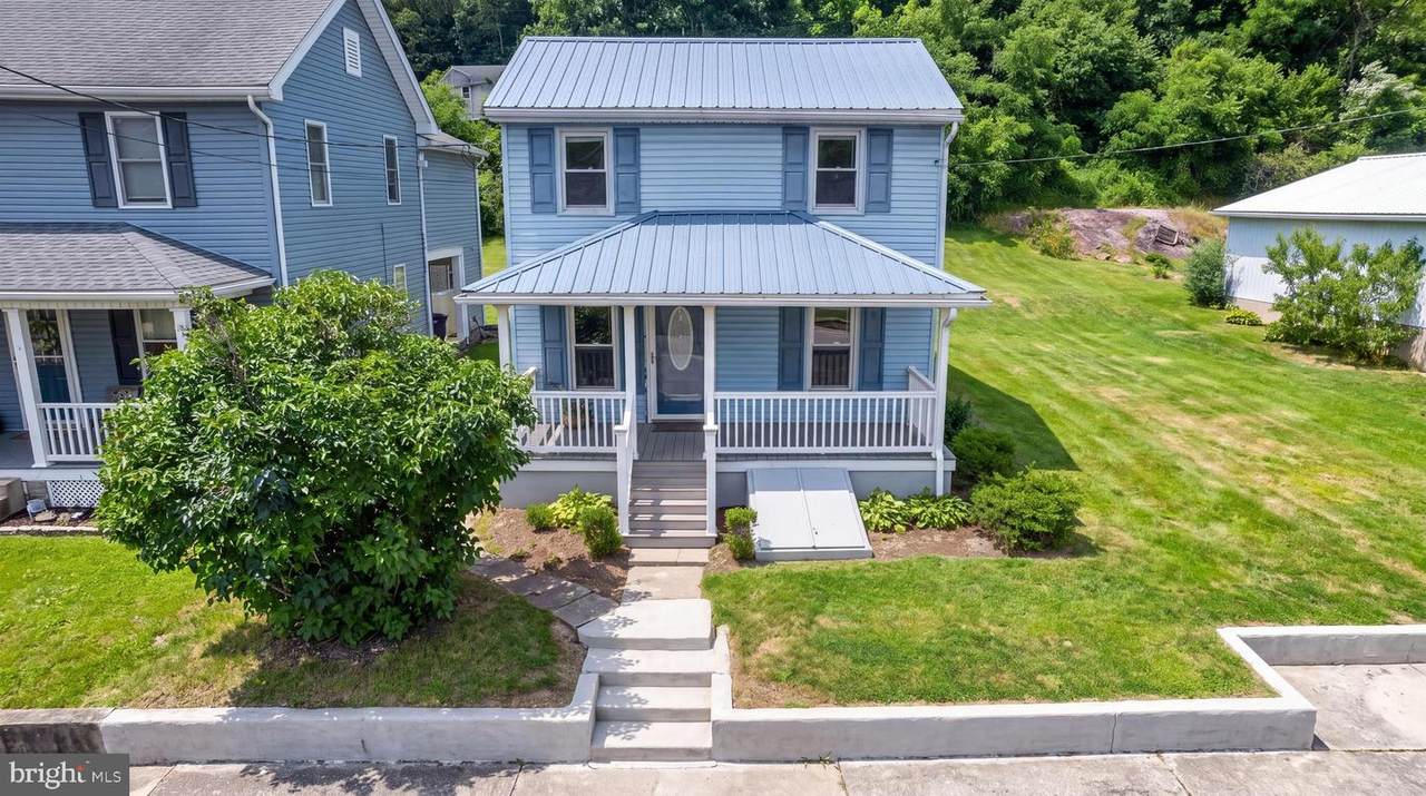 1660 Main Street - Photo 1
