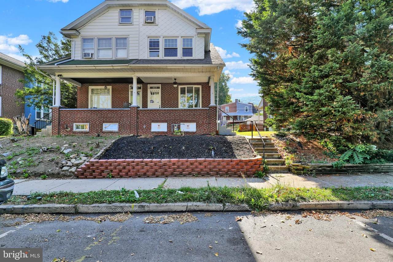1413 12TH Street - Photo 1