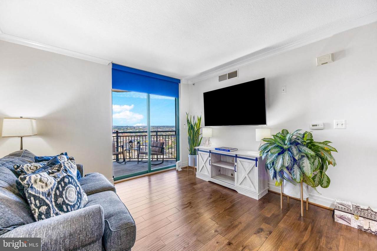 414 Water Street - Photo 1